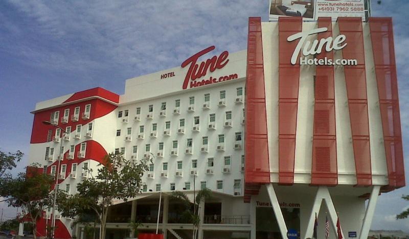 Tune Hotel - Danga Bay Johor Johor Bahru Exterior foto