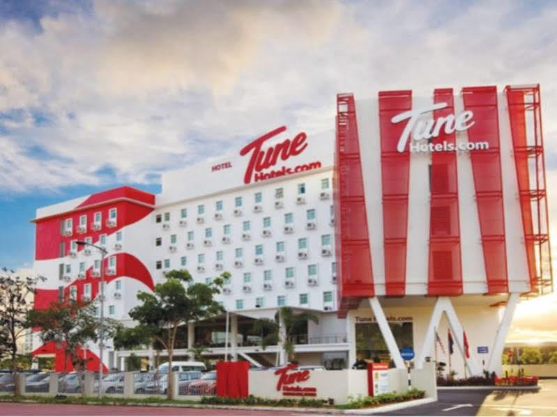 Tune Hotel - Danga Bay Johor Johor Bahru Exterior foto