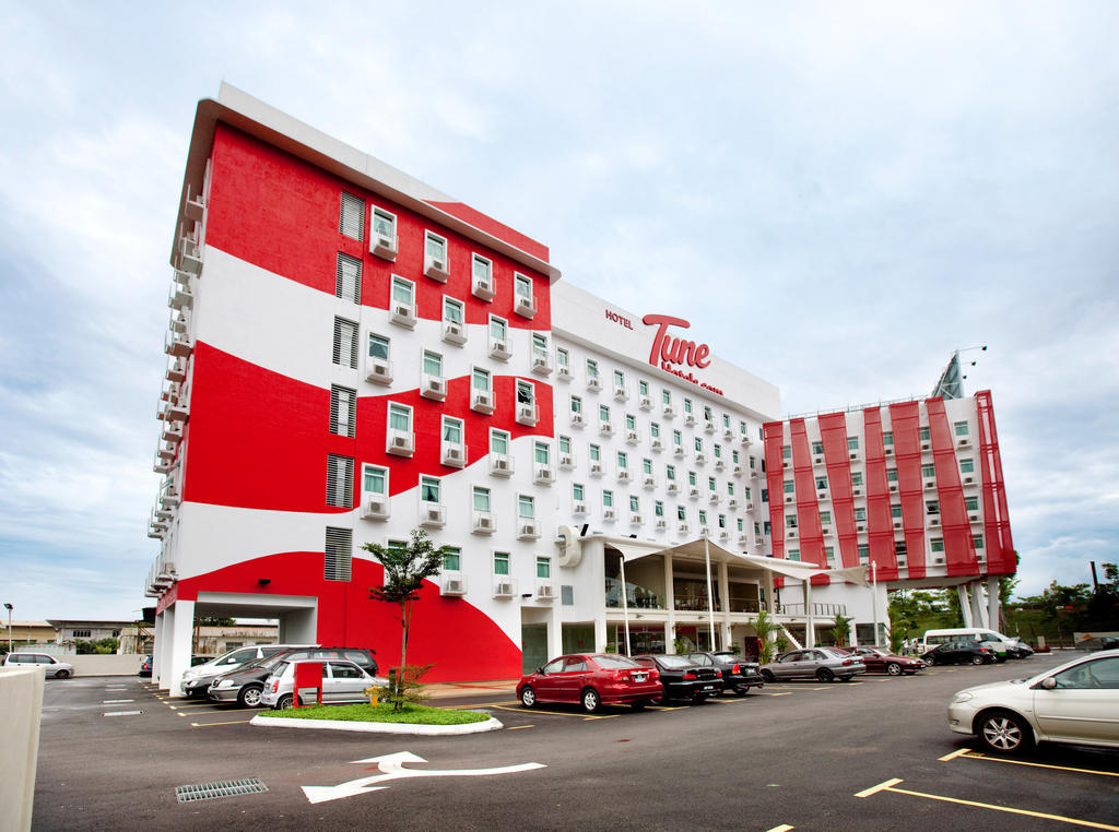 Tune Hotel - Danga Bay Johor Johor Bahru Exterior foto